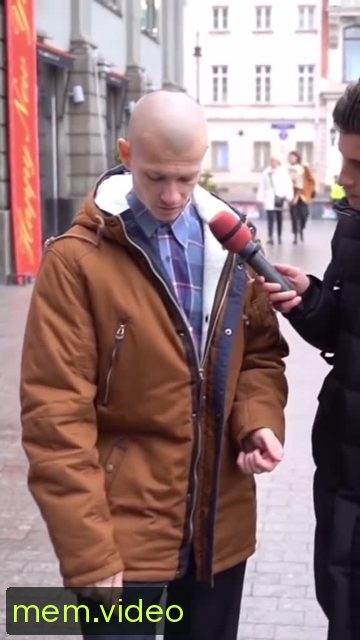 Кадр на 0:01