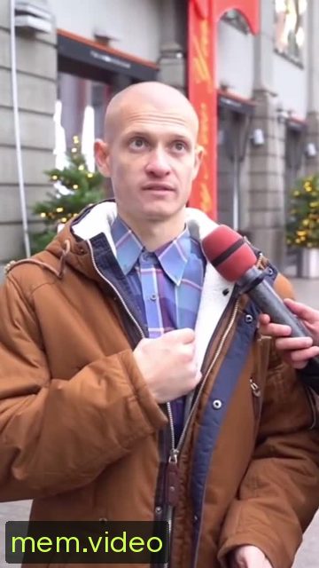 Кадр на 0:03