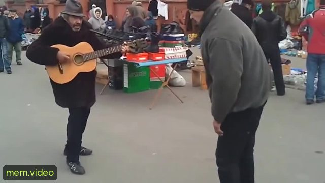 Кадр на 0:02