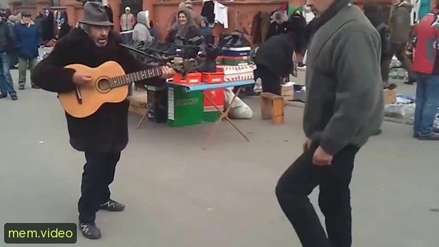 Кадр на 0:09