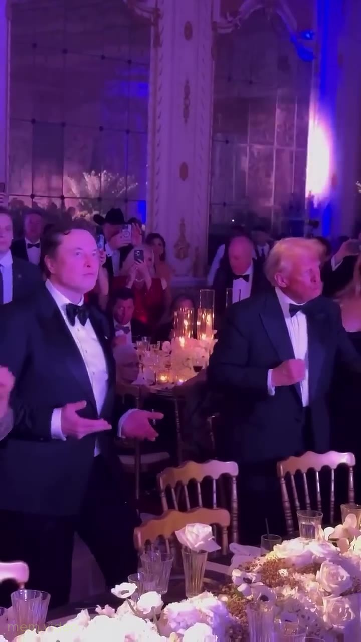 Кадр: Дональд Трамп и Илон Маск танцуют под YMCA
