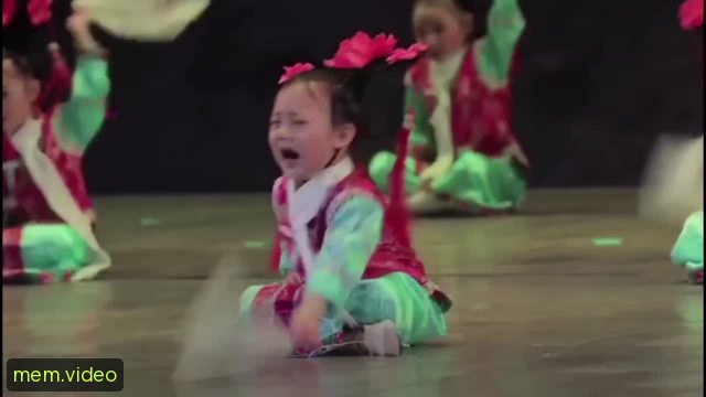 Кадр на 0:03