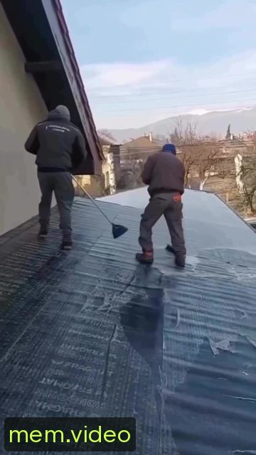 Кадр на 0:01