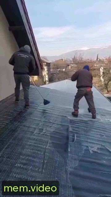 Кадр на 0:01