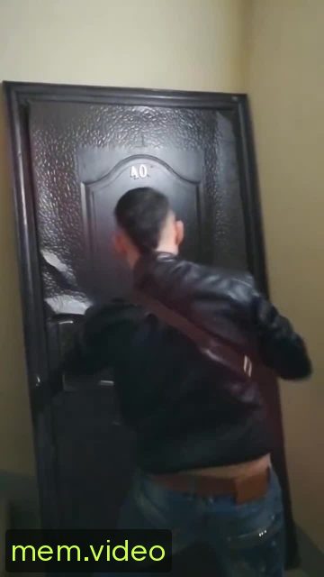 Кадр на 0:02