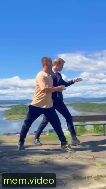 Кадр на 0:00