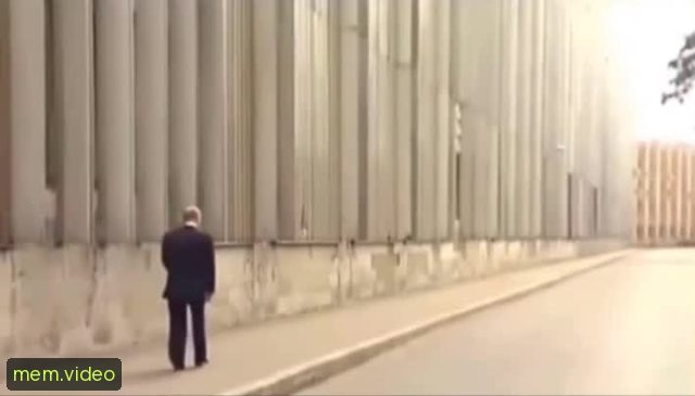 Кадр на 0:09