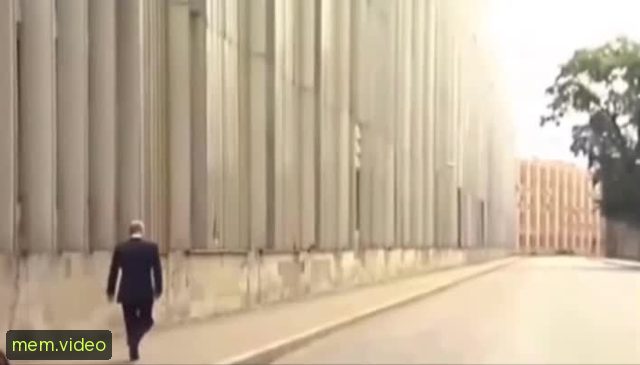 Кадр на 0:10