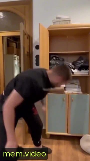 Кадр на 0:01