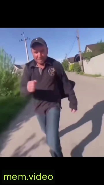 Кадр на 0:02