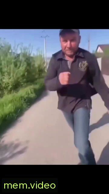 Кадр на 0:03
