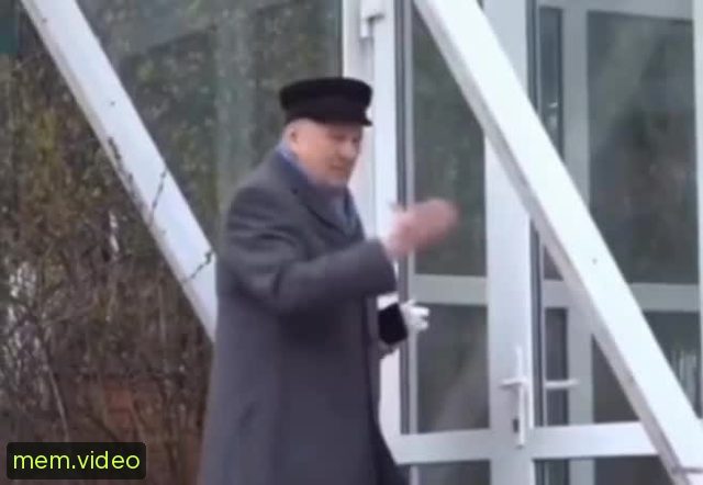 Кадр на 0:01
