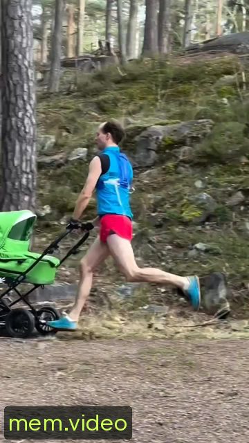 Кадр на 0:03