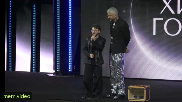 Кадр на 0:04
