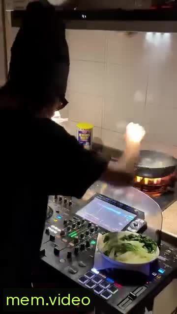 Кадр на 0:07