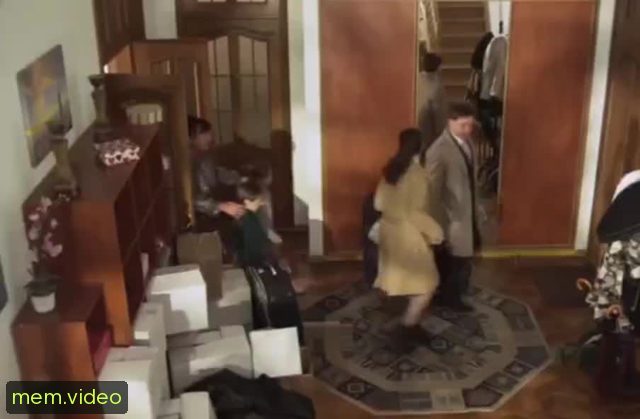 Кадр на 0:02