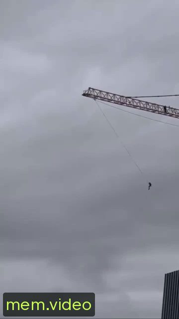 Кадр на 0:06