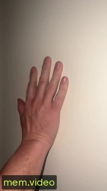 Кадр на 0:02