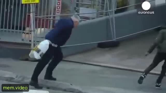 Кадр на 0:04
