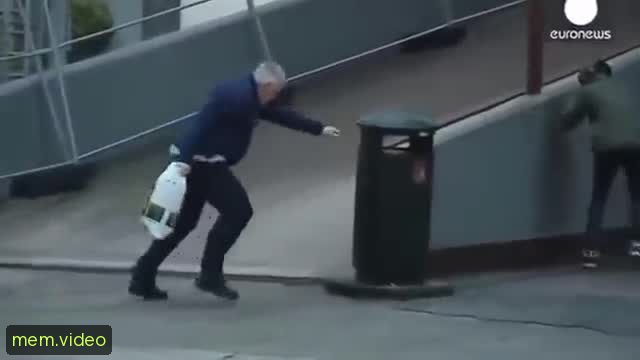 Кадр на 0:08