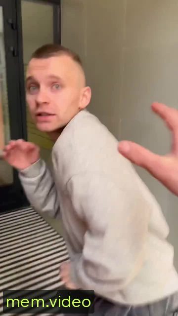Кадр на 0:02