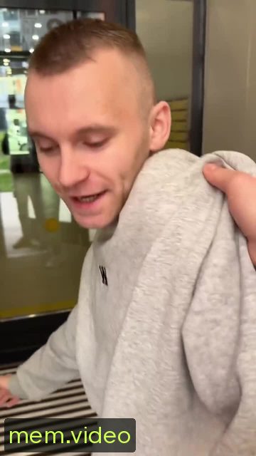 Кадр на 0:03