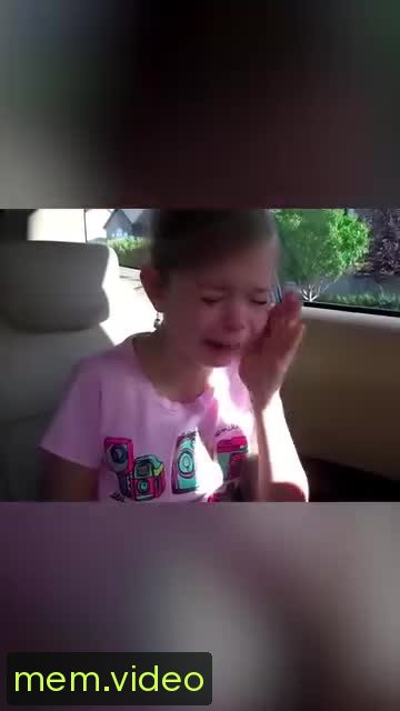 Кадр на 0:03