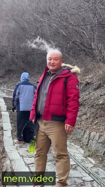Кадр на 0:01