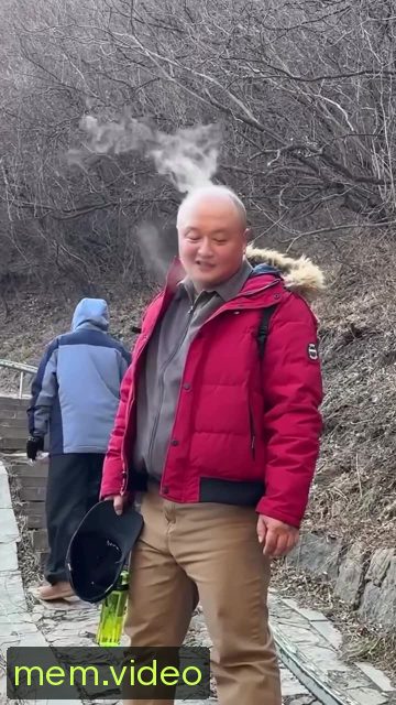 Кадр на 0:01