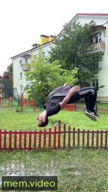 Кадр на 0:01