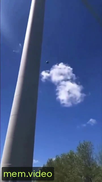 Кадр на 0:01