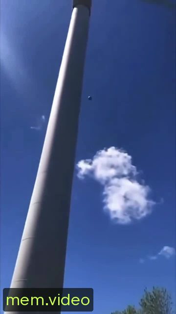 Кадр на 0:01