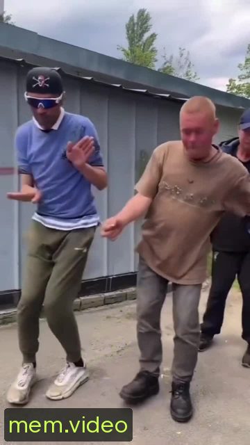 Кадр на 0:04