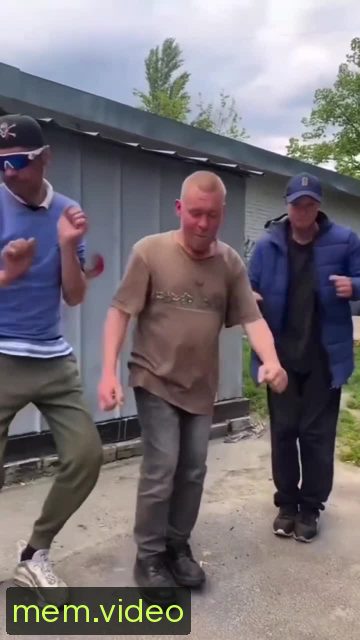Кадр на 0:06