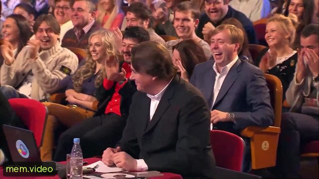 Кадр на 0:44