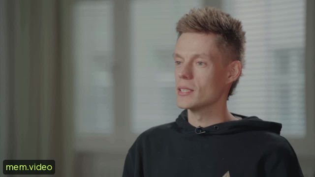 Кадр на 0:01