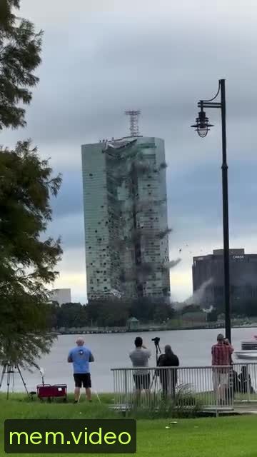 Кадр на 0:11