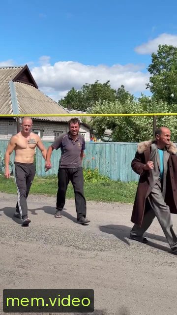 Кадр на 0:09