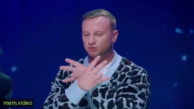 Кадр на 1:39