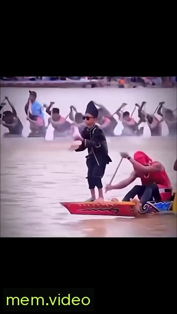 Кадр на 0:02