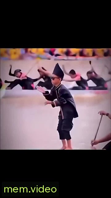 Кадр на 0:04