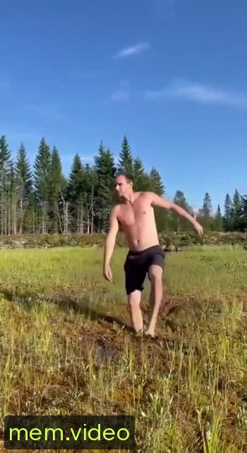 Кадр на 0:02