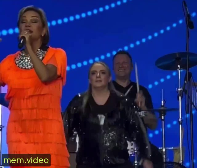 Кадр на 0:06