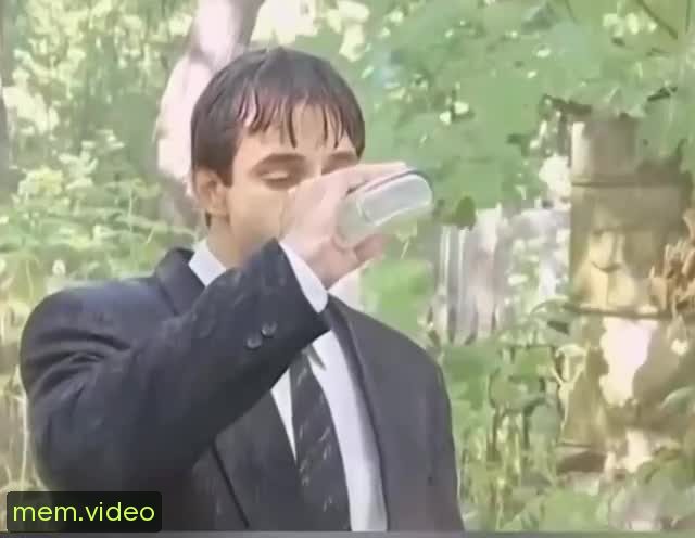 Кадр на 0:06