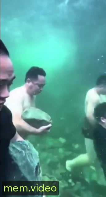 Кадр на 0:01