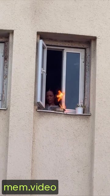 Кадр на 0:02