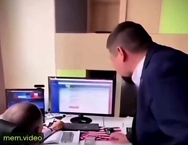 Кадр на 0:01