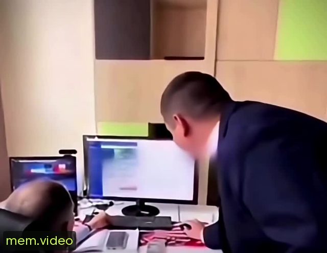 Кадр на 0:04