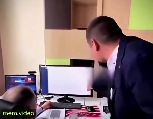 Кадр на 0:06
