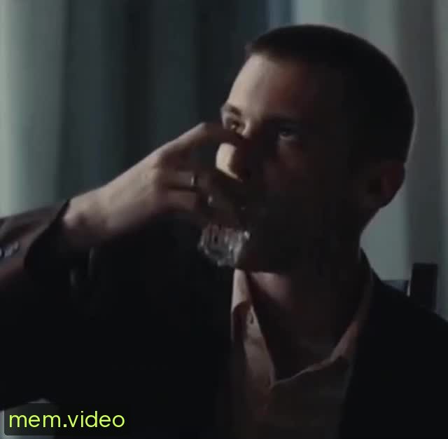 Кадр на 0:03